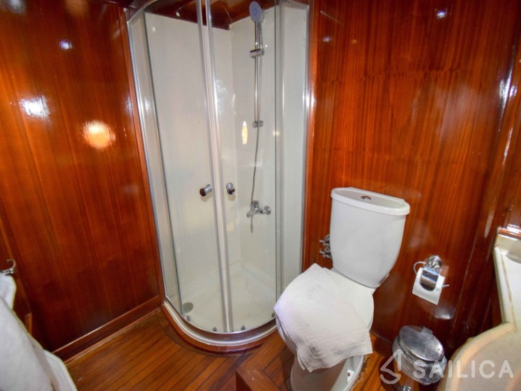 Gulet - Yacht Charter Sailica