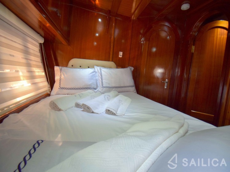 Gulet - Yacht Charter Sailica