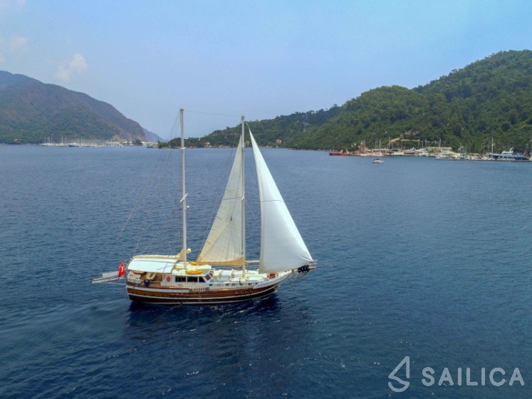 Gulet - Yacht Charter Sailica