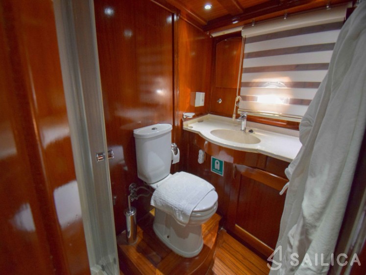 Gulet - Yacht Charter Sailica