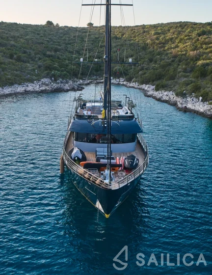 Gulet - Yacht Charter Sailica