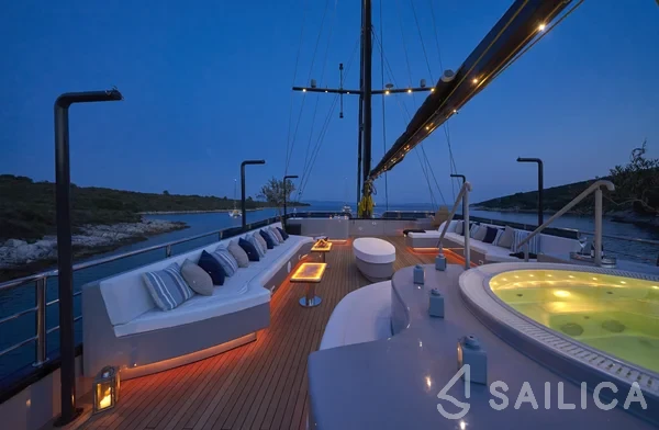 Gulet - Yacht Charter Sailica