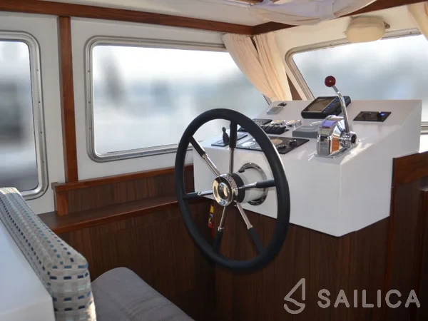 De Drait Bravoure 40 - Yacht Charter Sailica
