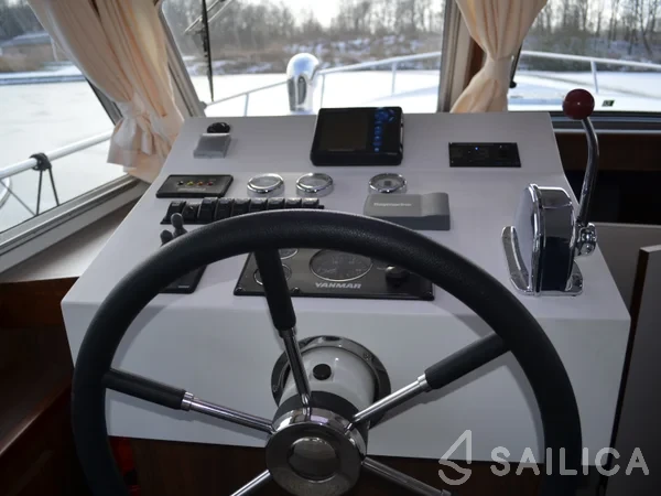 De Drait Bravoure 40 - Yacht Charter Sailica