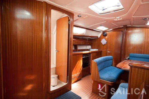 Bavaria 38 Cruiser - Yacht Charter Sailica
