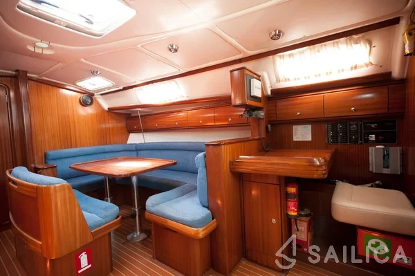 Bavaria 38 Cruiser - Yacht Charter Sailica