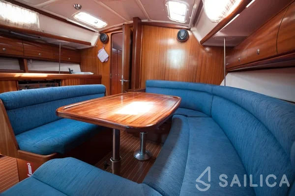 Bavaria 38 Cruiser - Yacht Charter Sailica