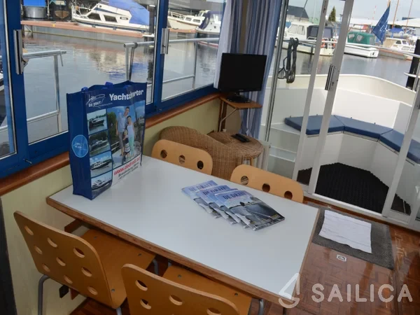 De Drait Safari Houseboat 1050 - Yacht Charter Sailica