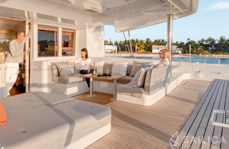 Lagoon 52 - Yacht Charter Sailica