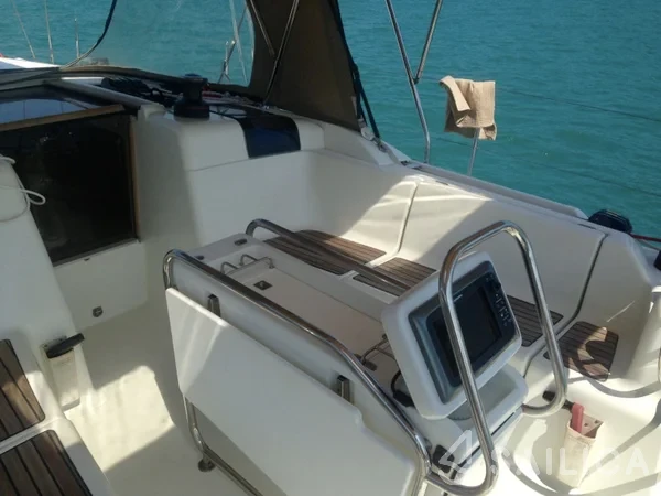 Sun Odyssey 409 - Yacht Charter Sailica