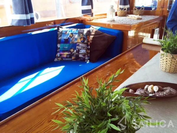 Gulet - Yacht Charter Sailica