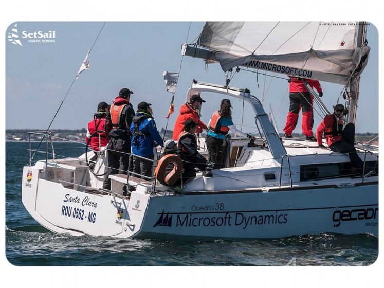 Oceanis 38 - Yacht Charter Sailica