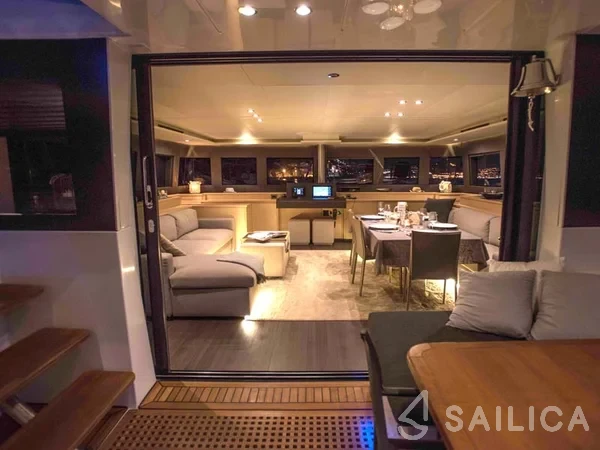 Lagoon 620 - Yacht Charter Sailica