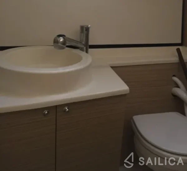 D&D Kufner 54 - Yacht Charter Sailica