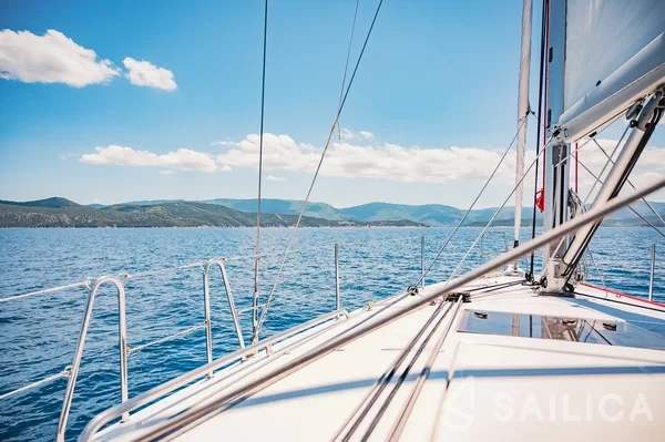 Sun Odyssey 410 - Yacht Charter Sailica