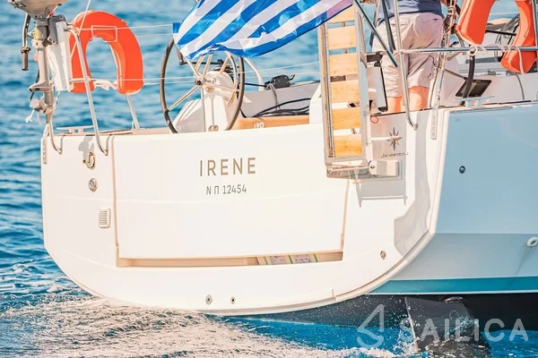 Sun Odyssey 410 - Yacht Charter Sailica