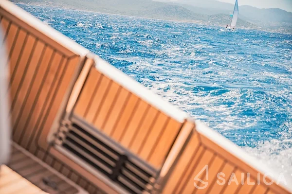 Sun Odyssey 410 - Yacht Charter Sailica