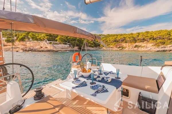 Sun Odyssey 490 - Yacht Charter Sailica