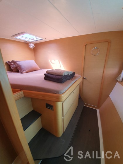 Lagoon 420 - Yacht Charter Sailica