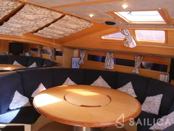 Dynamique 62 - Yacht Charter Sailica