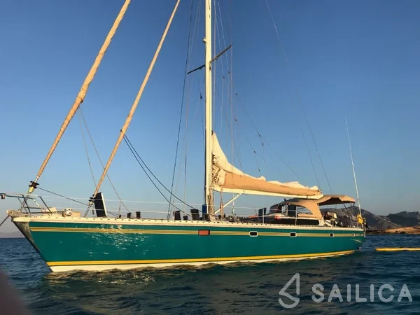 Dynamique 62 - Yacht Charter Sailica