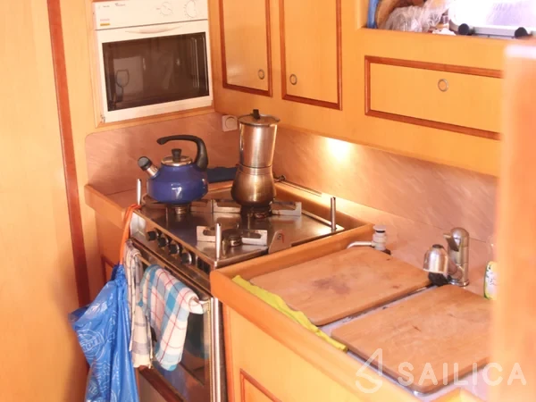 Dynamique 62 - Yacht Charter Sailica