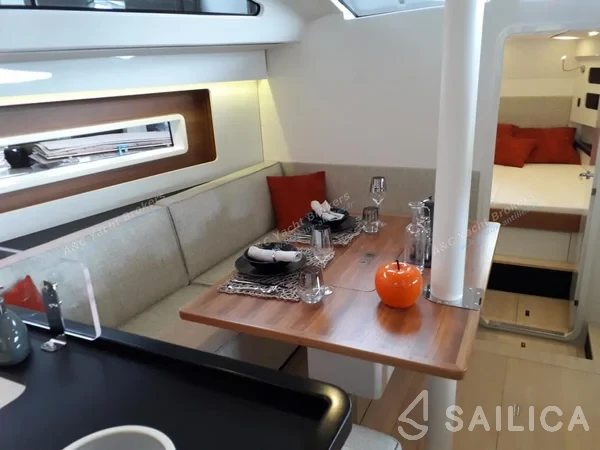 RM 1180 - Yacht Charter Sailica