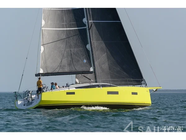 RM 1180 - Yacht Charter Sailica