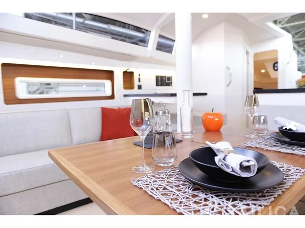 RM 1180 - Yacht Charter Sailica