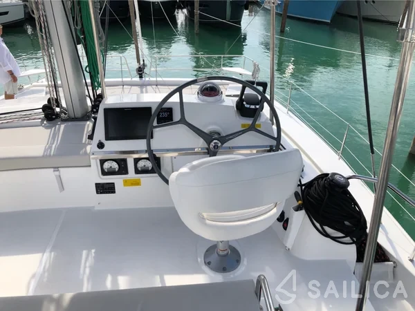 Bali 4.3 - Yacht Charter Sailica