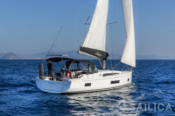Oceanis 46.1 - Yacht Charter Sailica