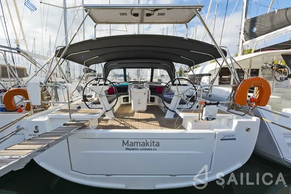 Oceanis 51.1 - Yacht Charter Sailica