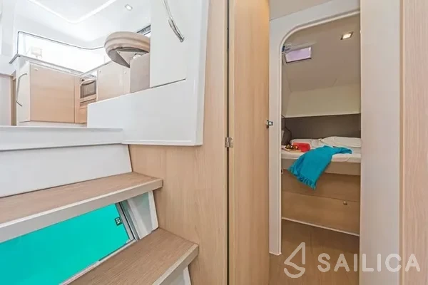 Bali 4.1 - Yacht Charter Sailica