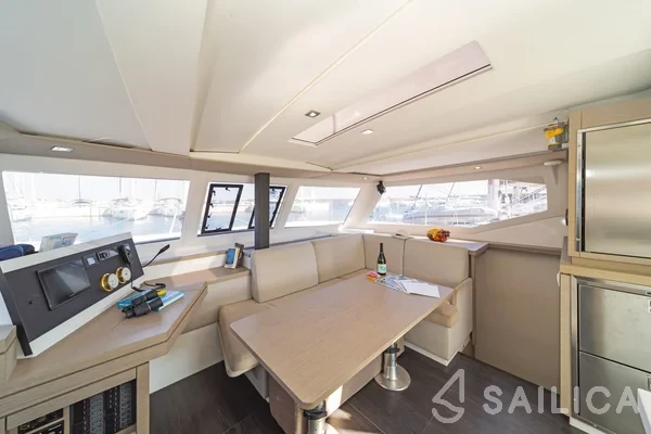 Lucia 40 - Yacht Charter Sailica