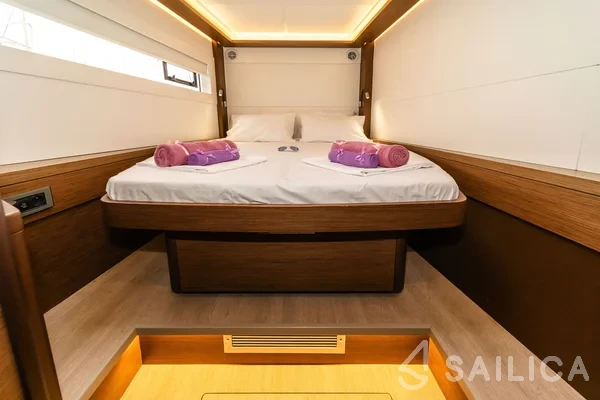 Lagoon 46  - Yacht Charter Sailica