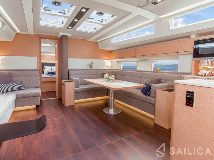 Hanse 548 - 5 + 1 cab. - Yacht Charter Sailica