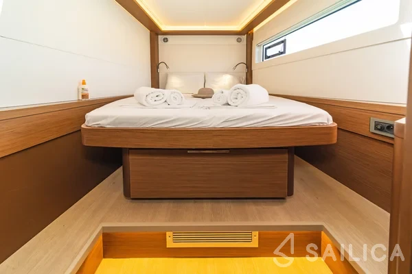 Lagoon 46  - Yacht Charter Sailica