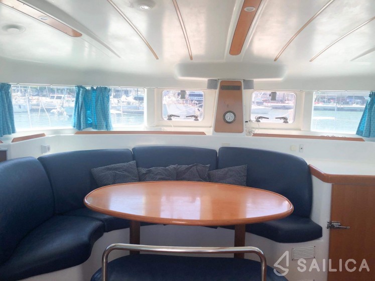 Lagoon 380 S2 - Yacht Charter Sailica