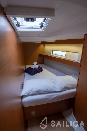 Sun Odyssey 440 - Yacht Charter Sailica