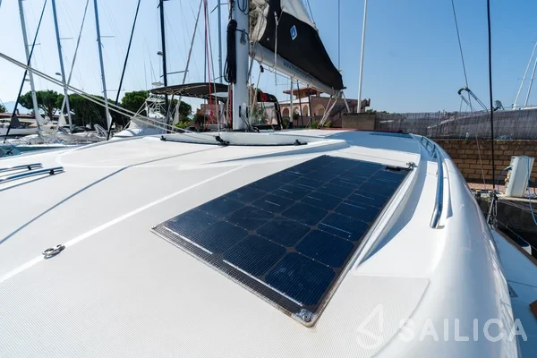 Lagoon 40 - Yacht Charter Sailica