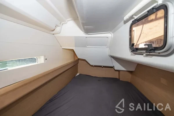 Sun Odyssey 389 - Yacht Charter Sailica