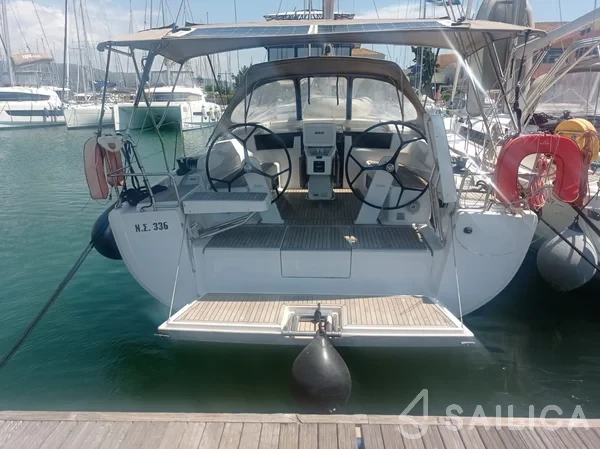 Hanse 418 - Yacht Charter Sailica