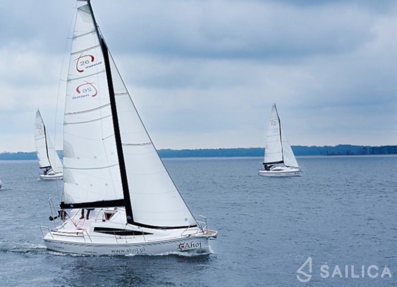 Maxus 26 Prestige - Yacht Charter Sailica