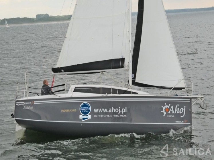 Maxus 26 Prestige - Yacht Charter Sailica