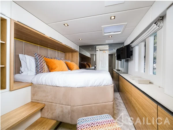 Sunreef 60 - Yacht Charter Sailica
