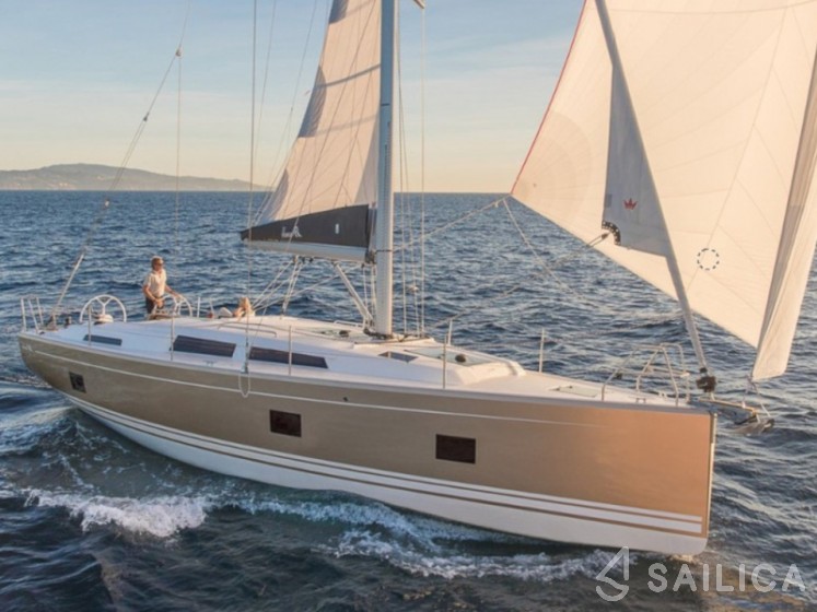 Hanse 418 - 3 cab. - Yacht Charter Sailica