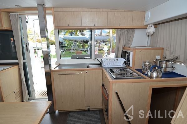 Lagoon 39 - Yacht Charter Sailica