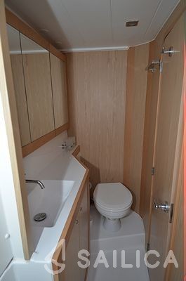 Lagoon 39 - Yacht Charter Sailica