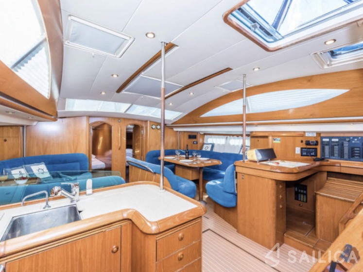 Sun Odyssey 54DS - Photo #10 Sun Odyssey 54DS - Yacht Charter Sailica