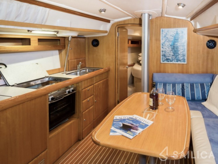 Bavaria 42 Match - Yacht Charter Sailica